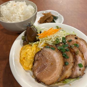 厚切りチャーシューエッグ定食