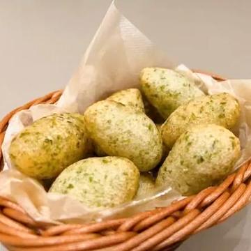 【人気サイド】アオサ海苔のゼッポリーニ|CENTRALE