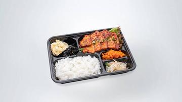 コチュジャンサムギョプサル弁当Red pepper souce pork belly lunch box