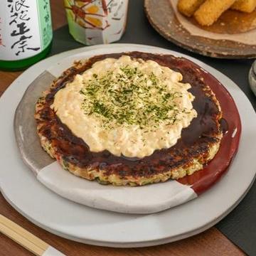 ふわとろお好み焼き(タルタル卵のせ) Fluffy Okonomiyaki (with Eggs and Tartar Sauce)
