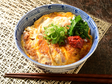 ニラ玉カツ丼