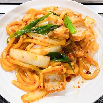 ホルモンキムチうどん