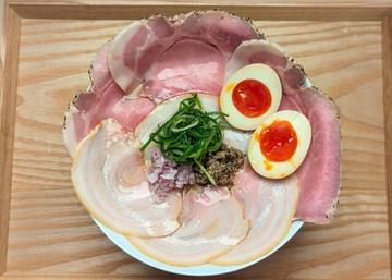 濃厚鶏白湯【冷凍らーめん】