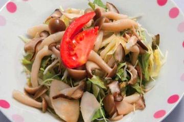 きのこサラダ Kinoko Salad