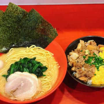 ラーメン+豚飯