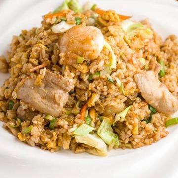 台湾チャーハン Taiwanese Fried Rice