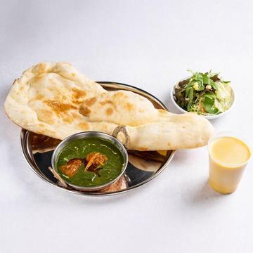 ナンorライスカレードリンクサラダセット Nan or rice curry drink salad set