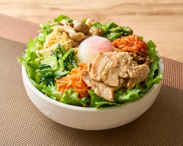 【韓国ワカメスープ付き】塩だれサムギョプサルと7種類のナムルビビンバ