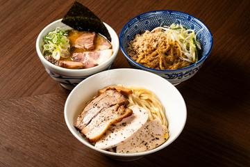 四種のチャーシューつけめんとパスタ和え麺セット