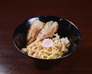 こってりゴロゴロ背脂油そば