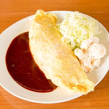 黒いソースのオムライス(デミグラス)