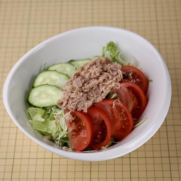Tuna Salad (ツナサラダ)