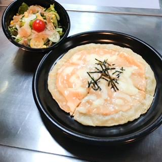 明太ピザ＆生ハムサラダセット