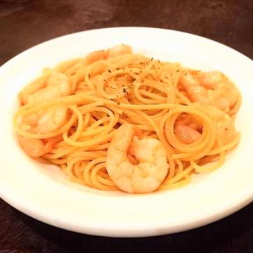 ぷりぷり海老とアンチョビのパスタ