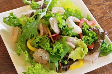 PRAWNS SALADプリプリエビのサラダ
