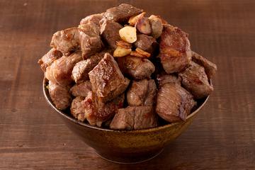 【肉メガ盛】カットステーキ丼(400g) Mega Cut Beef Steak Bowl