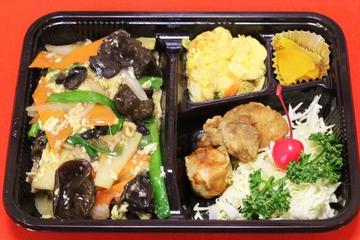 玉子と木くらげ炒め定食