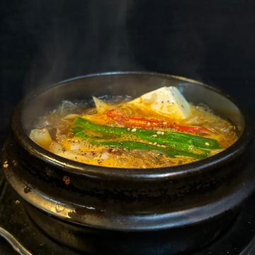 【ディナータイム】特製牛すじ煮込み定食