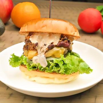 チリバーガー(ポテト+ドリンク付)