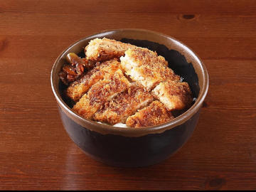 ダシ香る特製ソースチキンカツ丼