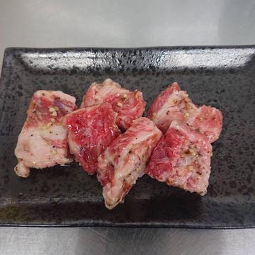 中落ち塩カルビ 100g