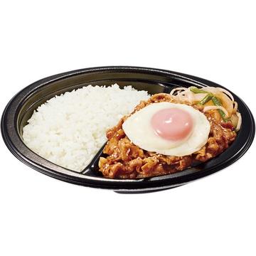 目玉焼きW牛カルビ弁当 Simmered & Grilled Beef Rib (Double) Bento w/Sunny-Side-Up Egg