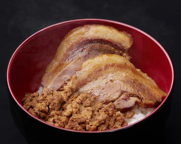 チャーシュー丼 小盛(チャーシュー2枚,そぼろ50g,ごはん150g)