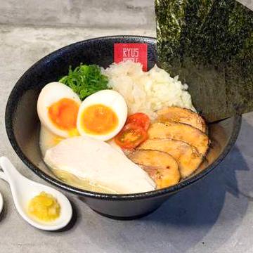 【塩】特製 鶏白湯ラーメン