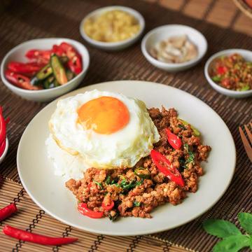 究極のガパオライス(大辛)ご飯普通盛り
