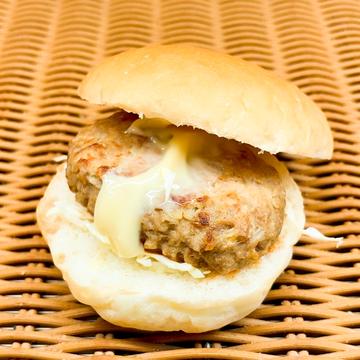 とろりんチーズバーガー