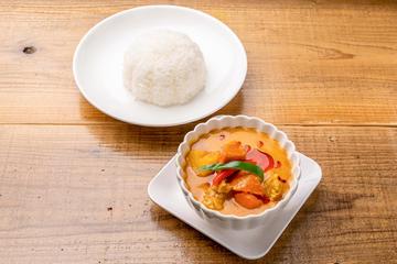  豚肉と人参のチェンマイカレー Chiang Mai Curry with Pork and Carrots