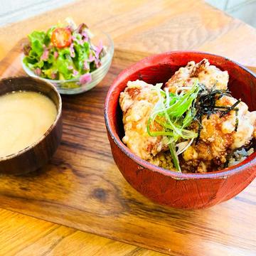 唐揚げの自家製マヨネーズ丼