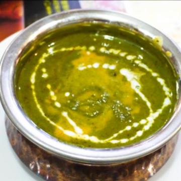 マトンほうれん草カレー/Mutton Curry