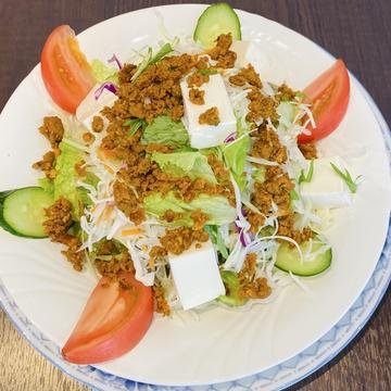 キーマサラダ Kimma salad