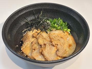 炙りチャーシュー丼