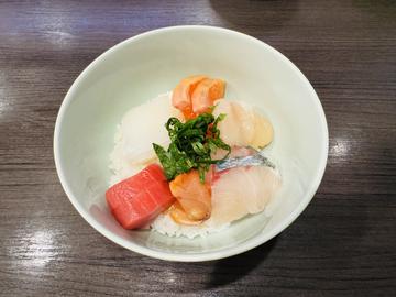 海鮮丼
