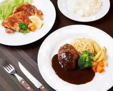 (1)(4)ハンバーグとチキンの盛り合わせ Hamburg Steak ＆ Chicken Platter