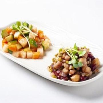 カチュンバルと豆のハーフ＆ハーフサラダ Beans salad