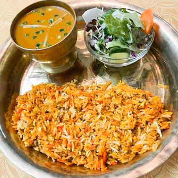 チキンビリヤニセット (ビリヤニ＆カレー)Chicken Biryani Set (Biryani and Curry)