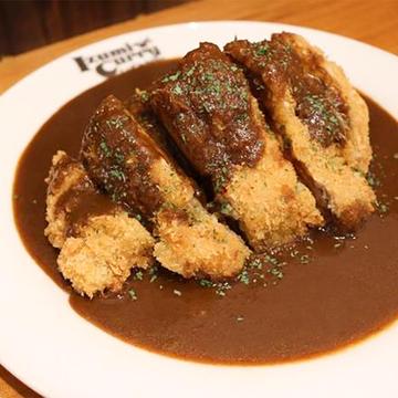 モモチキンカツカリー Chicken Thighs Cutlet Curry