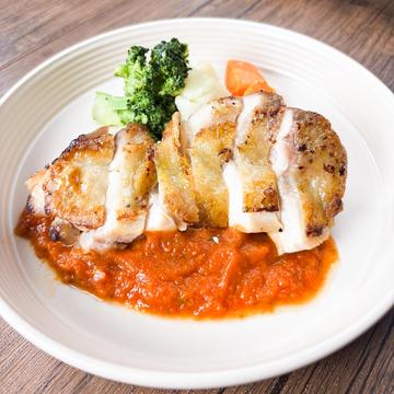 チキンステーキ トマトソース