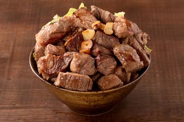 【肉2倍】カットステーキ丼(300g) Double Cut Beef Steak Bowl