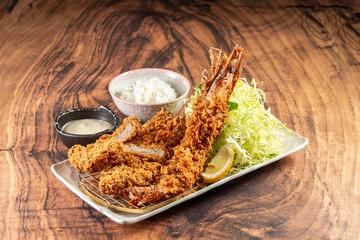 特選盛り合わせ(エビフライ・ロースかつ・ヒレかつ)弁当