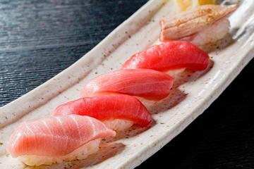 本まぐろ5貫食べ比べ