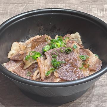 星空の黒牛の焼肉丼