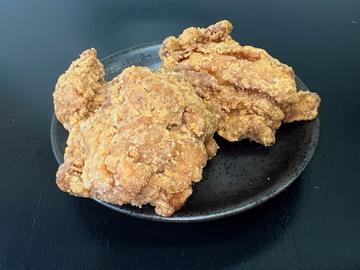 【当店1番人気】カリッと大きな【しょうゆ】からあげ醤油もも2個