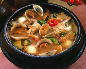 味噌チゲ(ライスと味付け海苔セット)