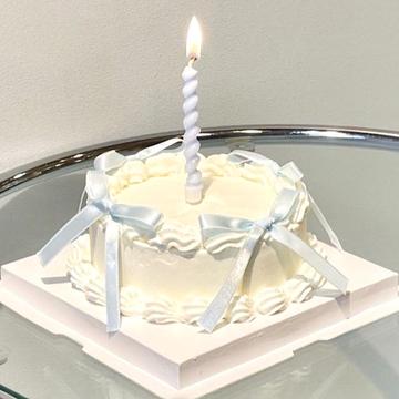 スカイブルーリボンケーキ