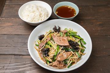 レバニラ定食