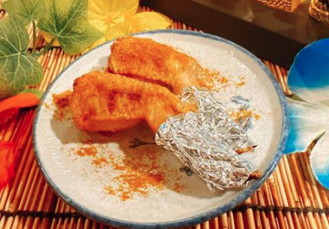 カレー塩手羽先(2本入り)
